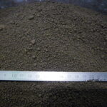 Mineral fertilizer pellets